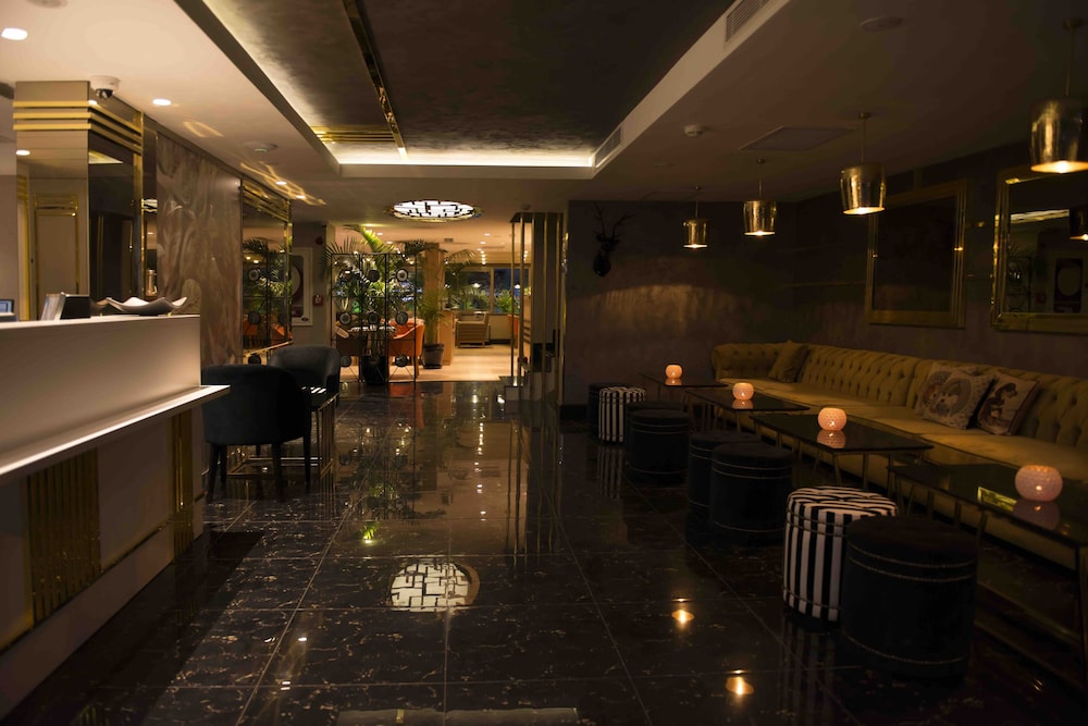 Sky Kamer Boutique Hotel 65/78