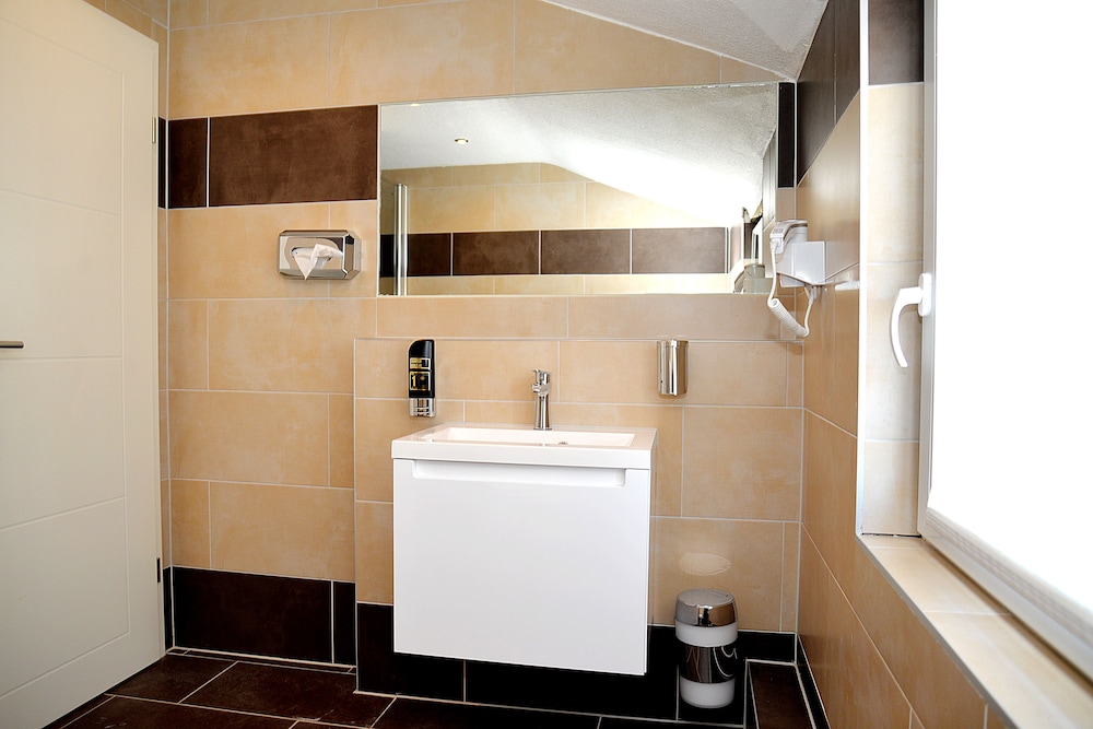 Hotel Neugrabener Hof 23/23