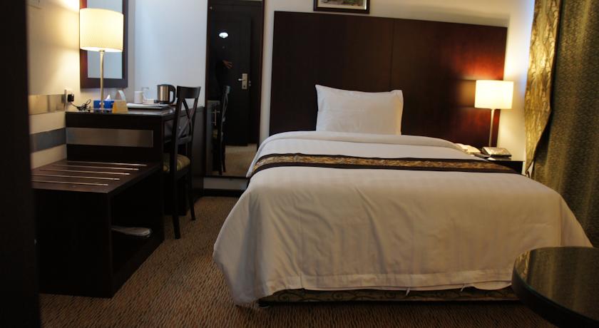 Boonmax Hotel L.L.C 29/51