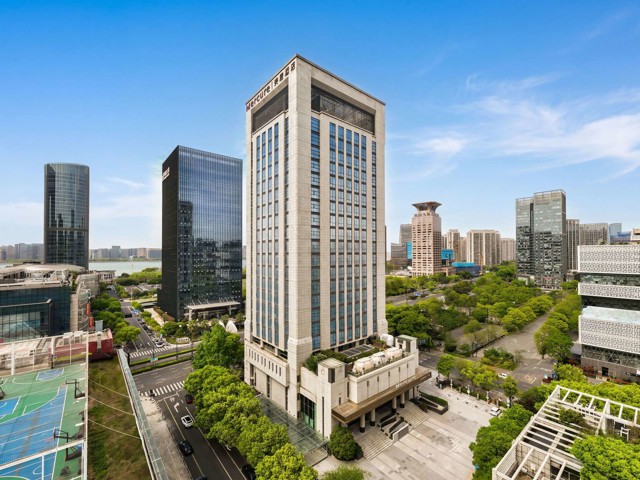 Mercure Hangzhou Binjiang Star Avenue 1/10
