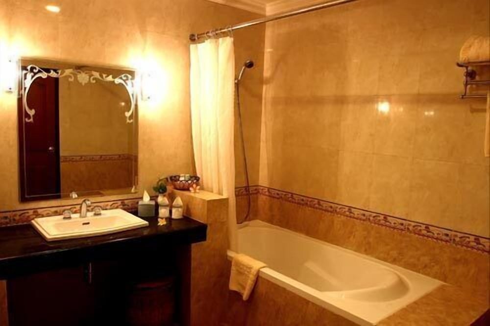 Grand Tiga Mustika 28/28