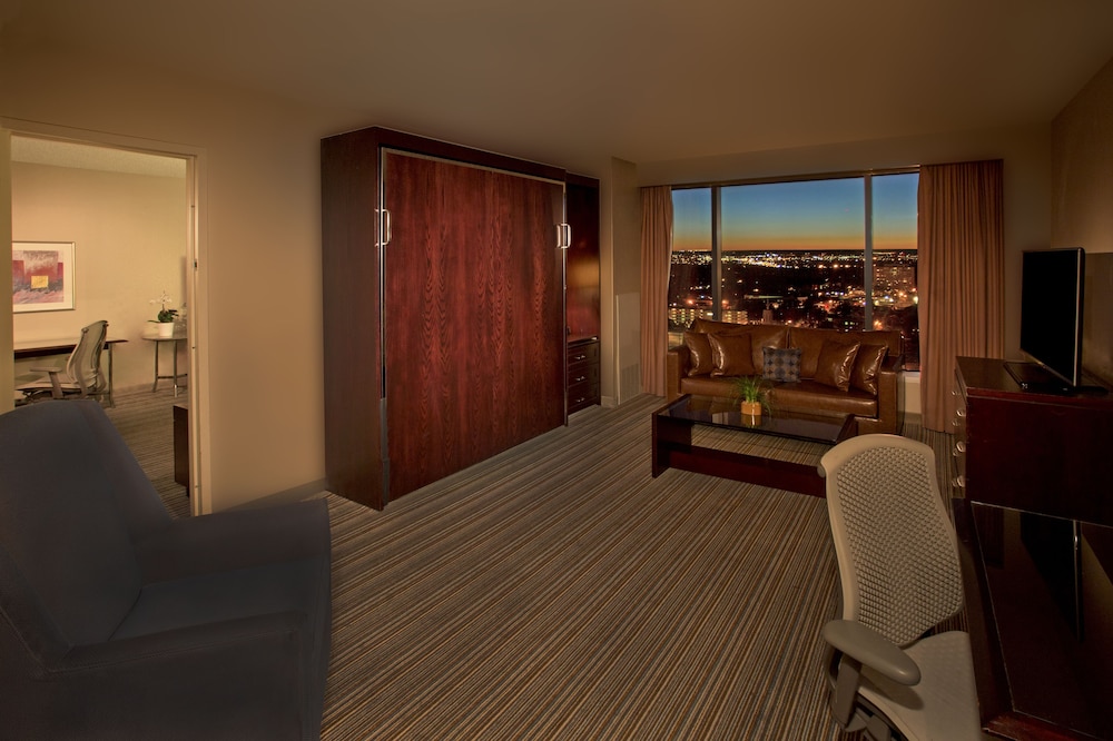 The Clyde Hotel (ex. Hyatt Regency Albuquerque) 38/61