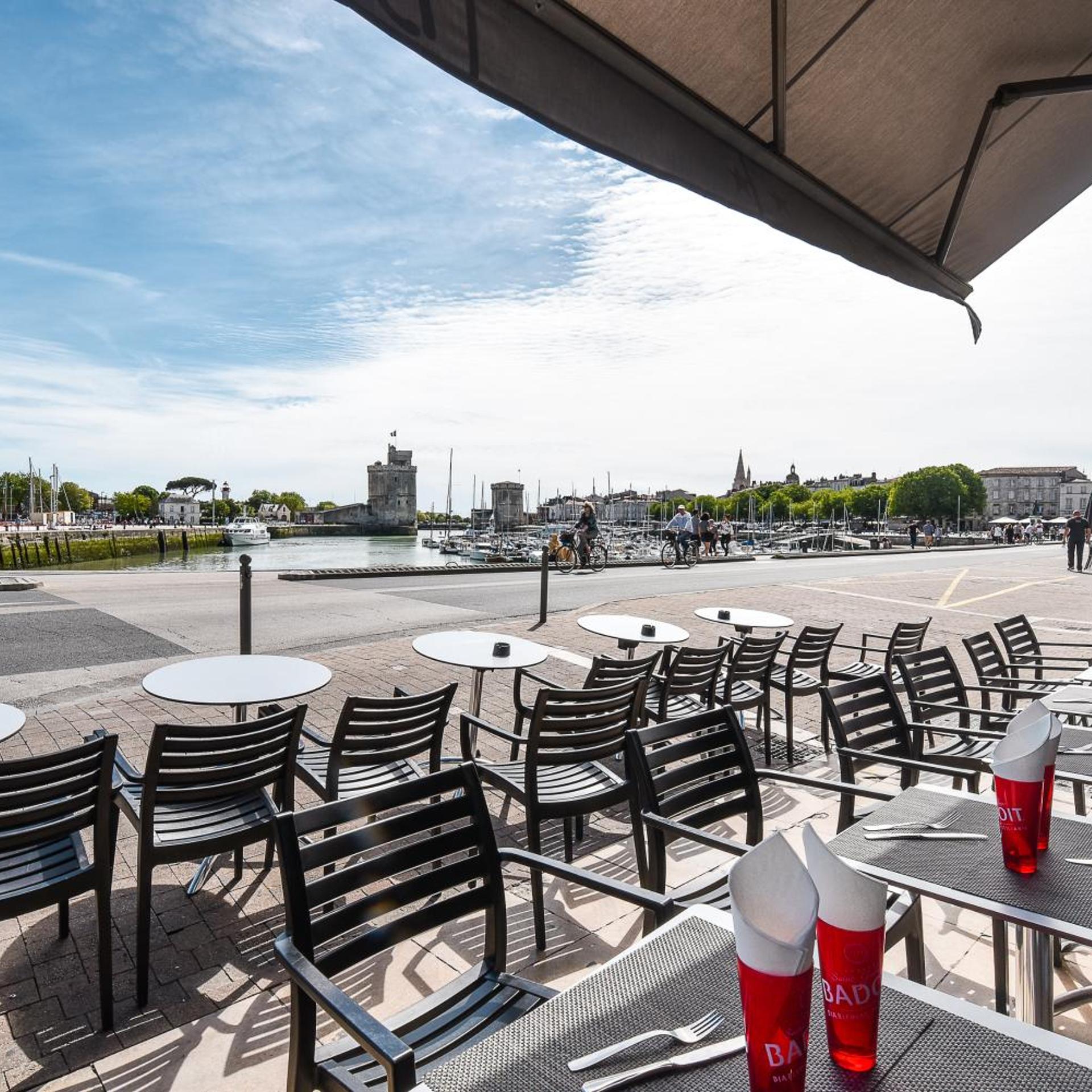 Hôtel Le Rupella 34/50