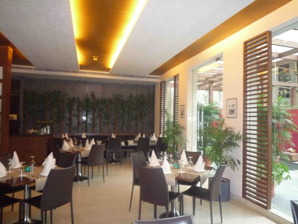 Udman Panchshila Park by Ferns N Petals 44/51