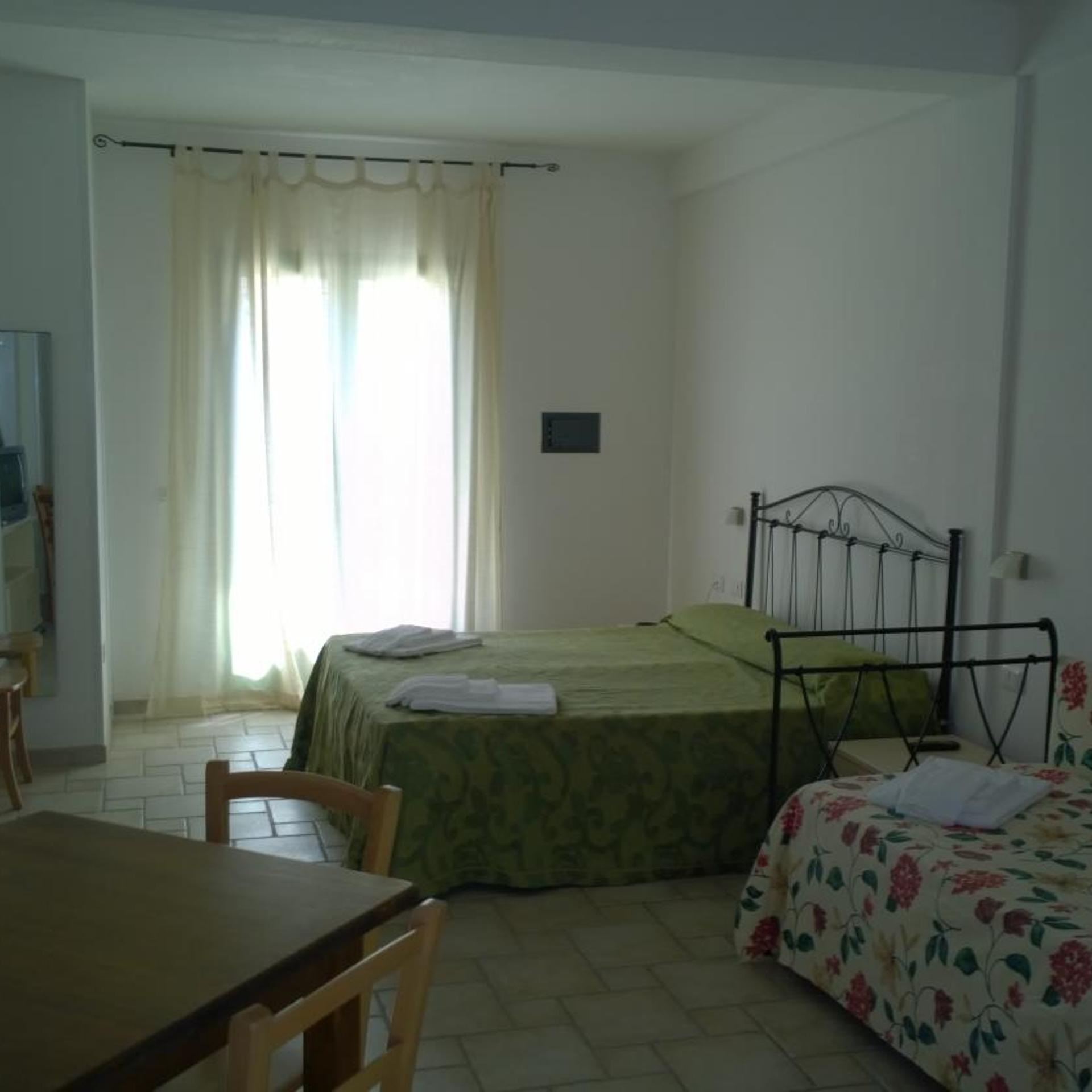 Room, Double Bed, Pool View
