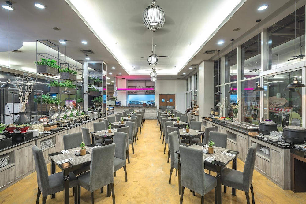 Quest Hotel Darmo Surabaya 43/52