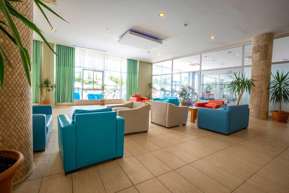 Cenger Beach Resort & Spa 32/50