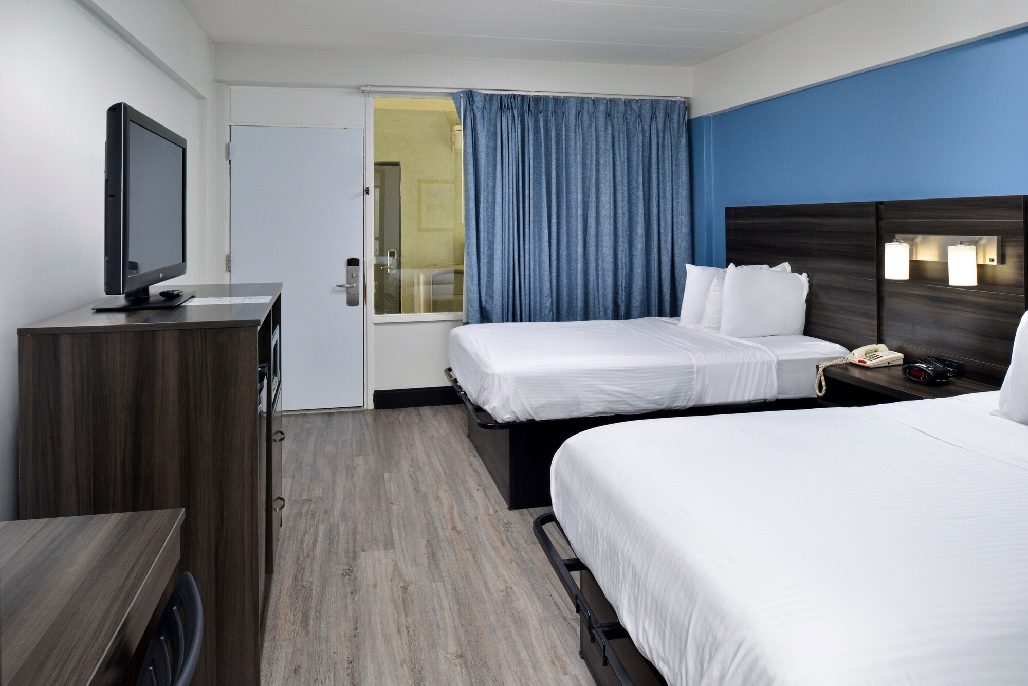 غرفة قياسية بسريرين مزدوجين، SureStay Hotel by Best Western Virginia Beach Royal Clipper 6/10