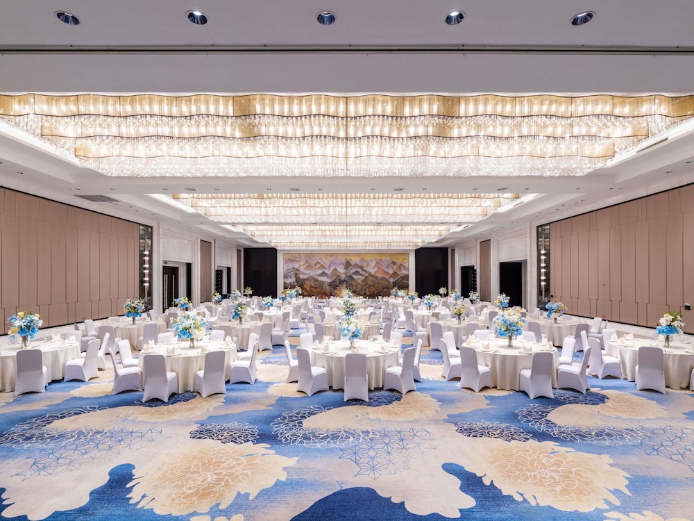 Pullman Wuxi New Lake 66/73