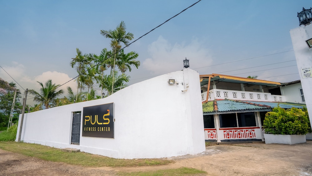 River Side Hotel Katunayake 6/42