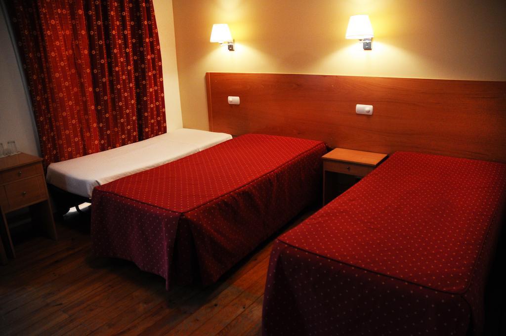 Hotel Italia 33/50