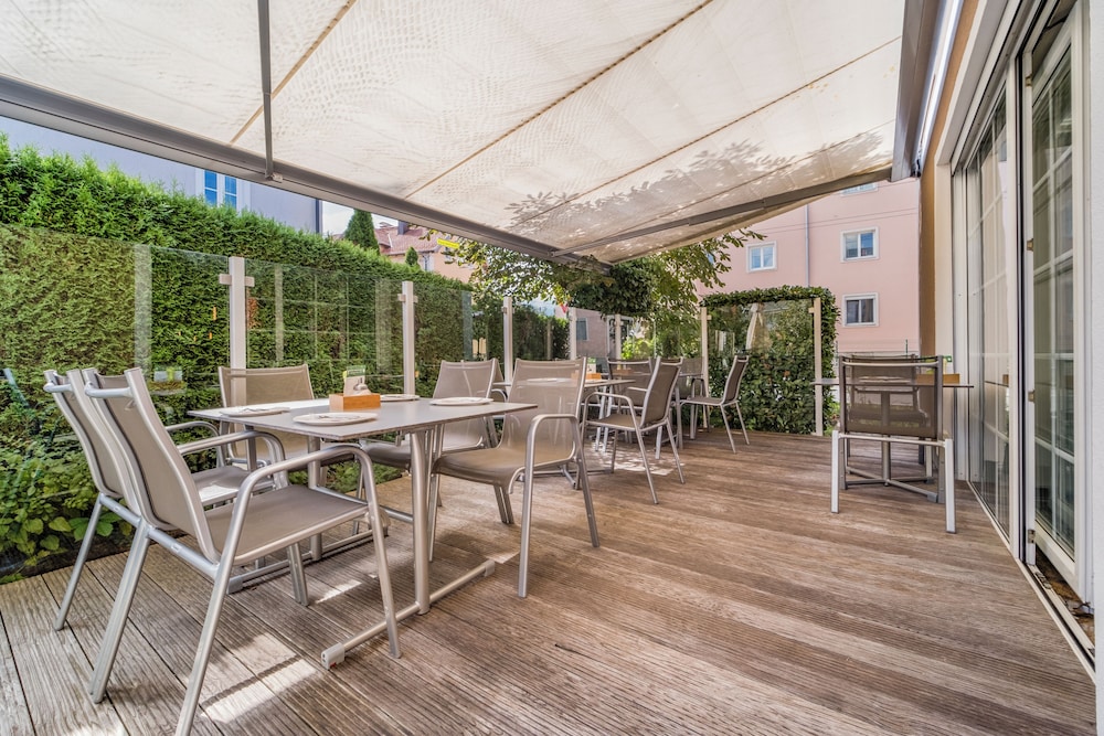 Villa Ceconi By Das Grune Hotel Zur Post - 100 Bio 71/82