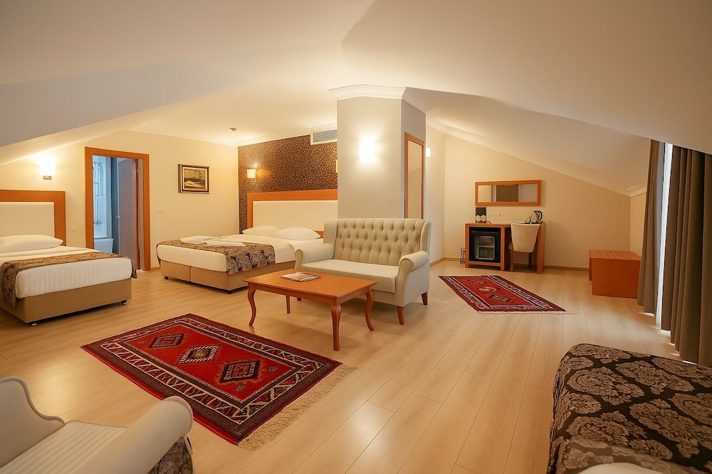 Grand Hotel Avcilar 33/50