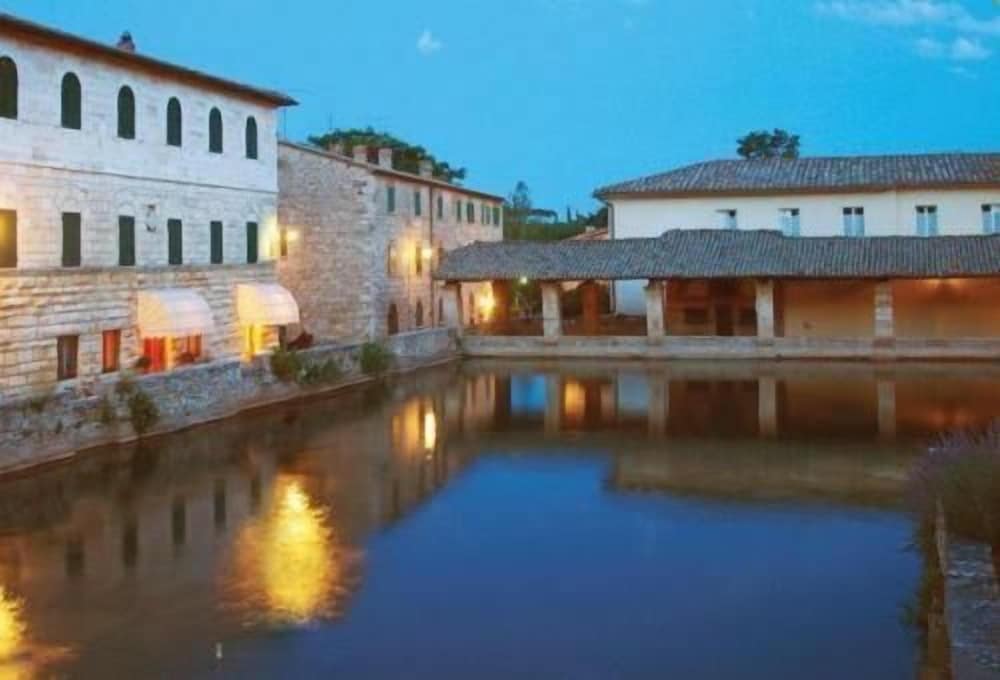 ALBERGO LE TERME 65/68