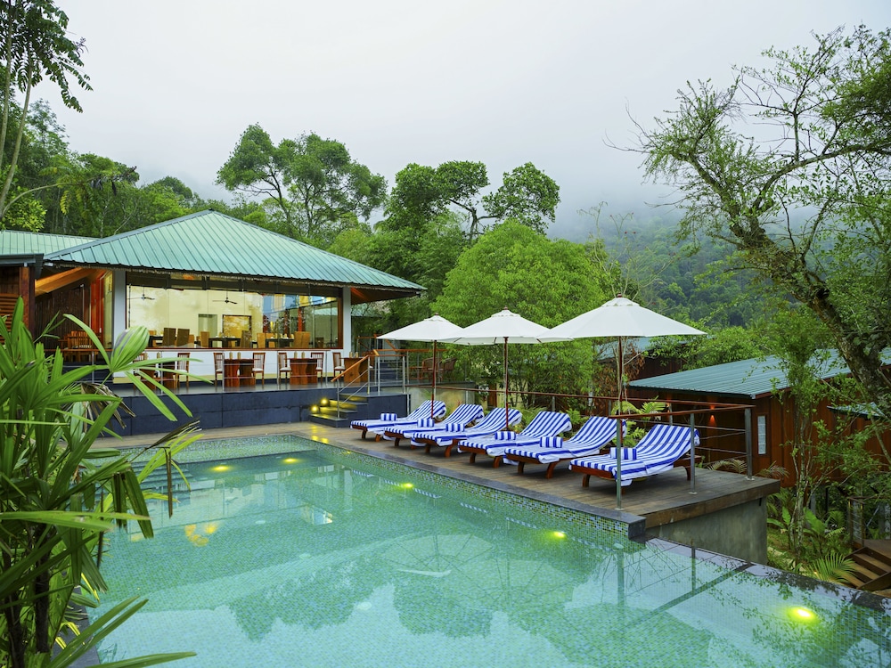 Niraamaya Retreats Cardamum Club in Kumily