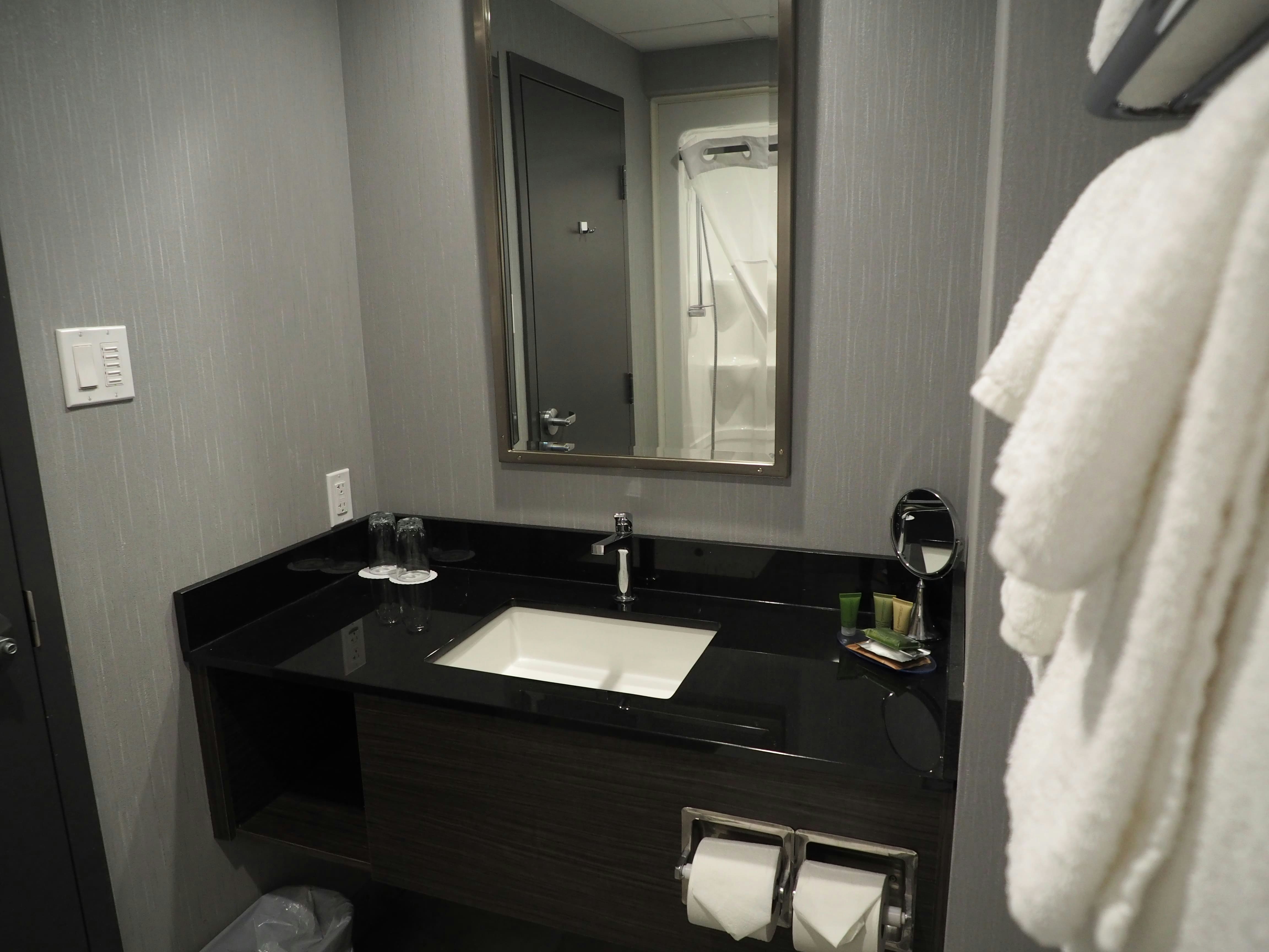 Hotel & Suites Le Dauphin Quebec 45/47