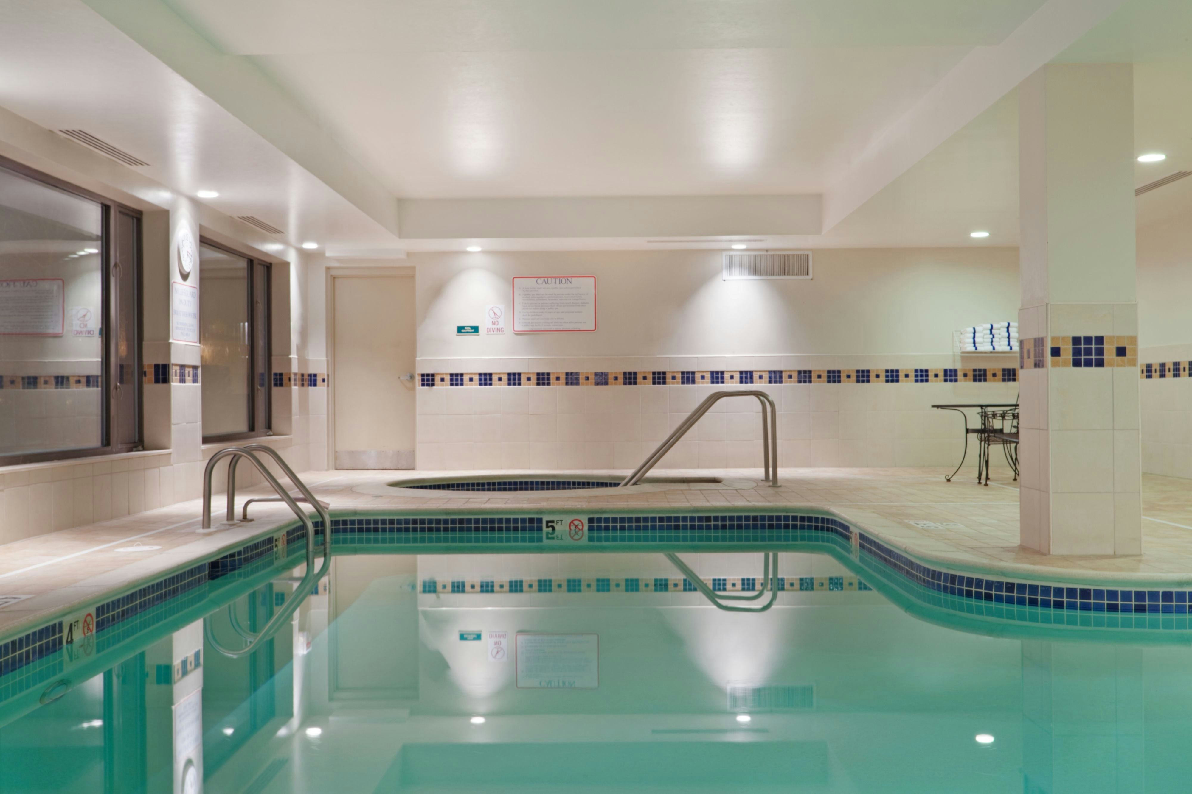 Holiday Inn Manchester Airport 24/52