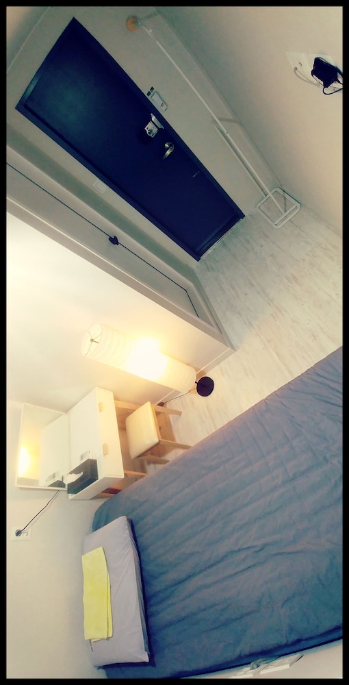 24guesthouse Sinchon 15/33