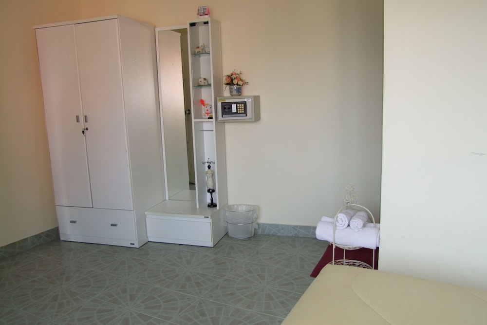 Aree 'S House 23/39