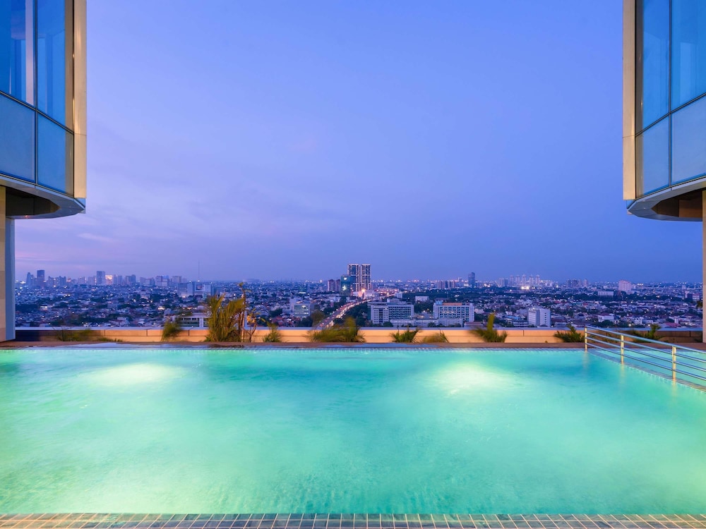 Novotel Jakarta Pulo Mas 46/50