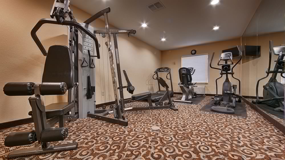 Best Western Bastrop Pines Inn 23/40