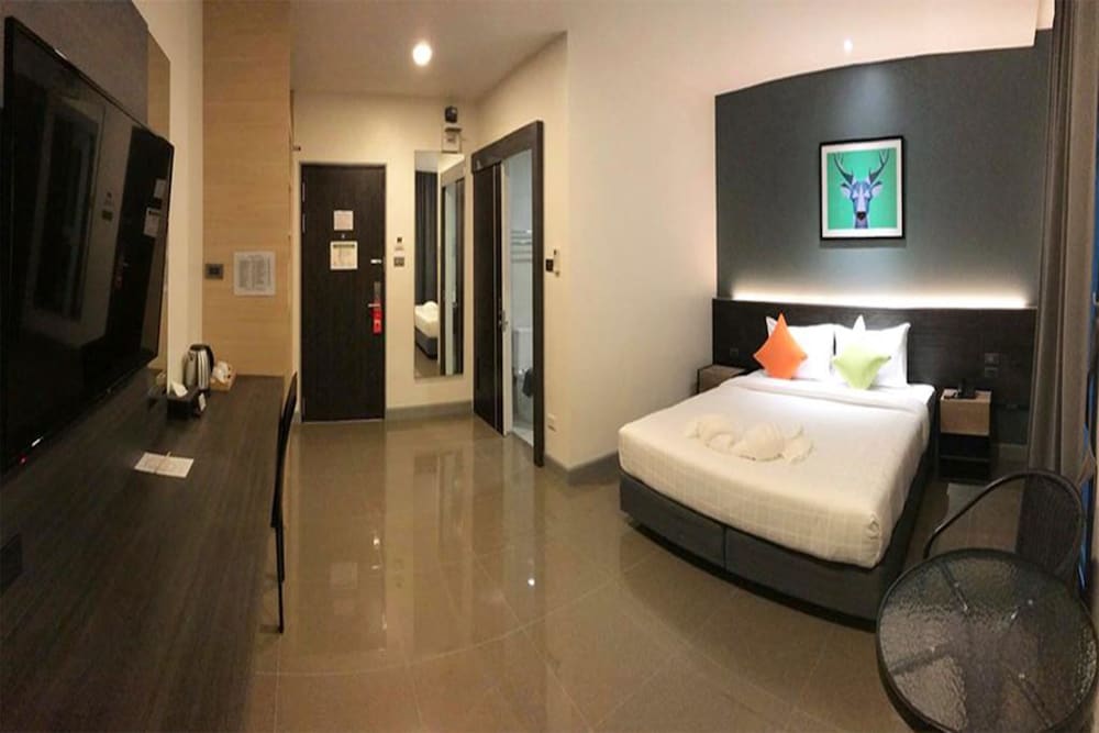 Clover Hotel Hatyai 19/58