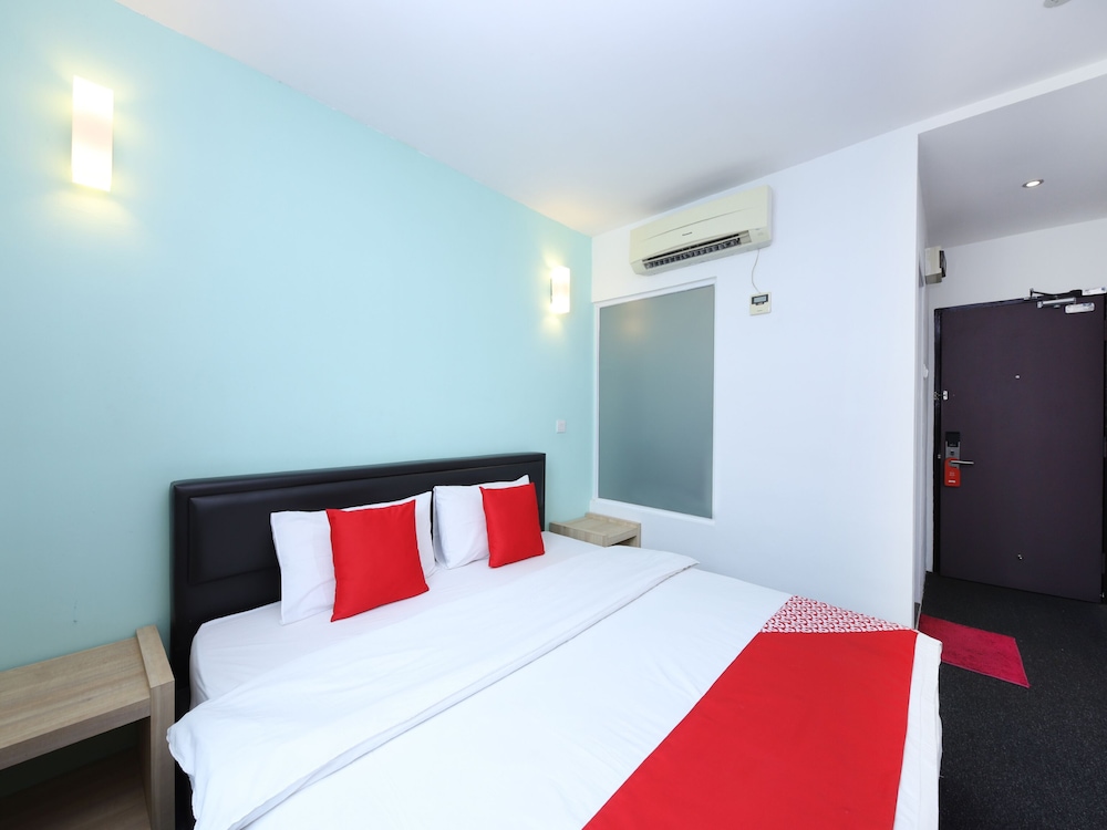 OYO 442 Marvelton Hotel 16/41