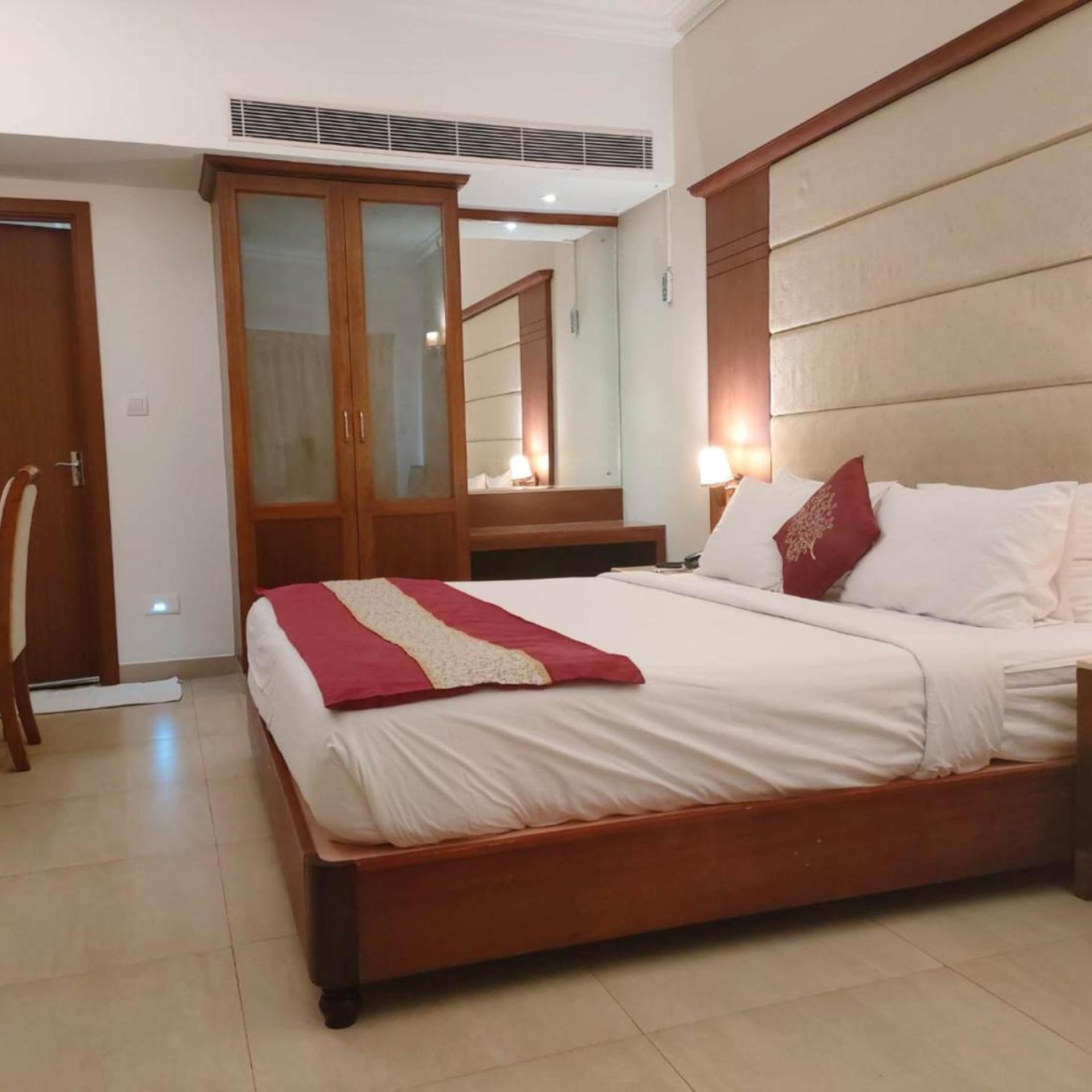 COCHIN PALACE 7/39