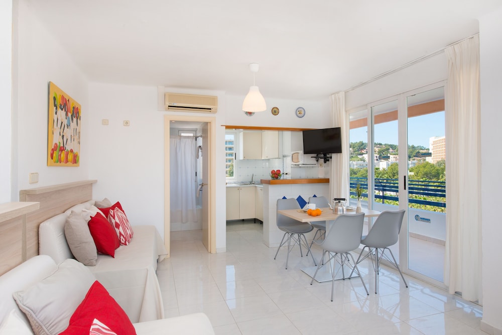 Apartamentos Calablanca 18/27