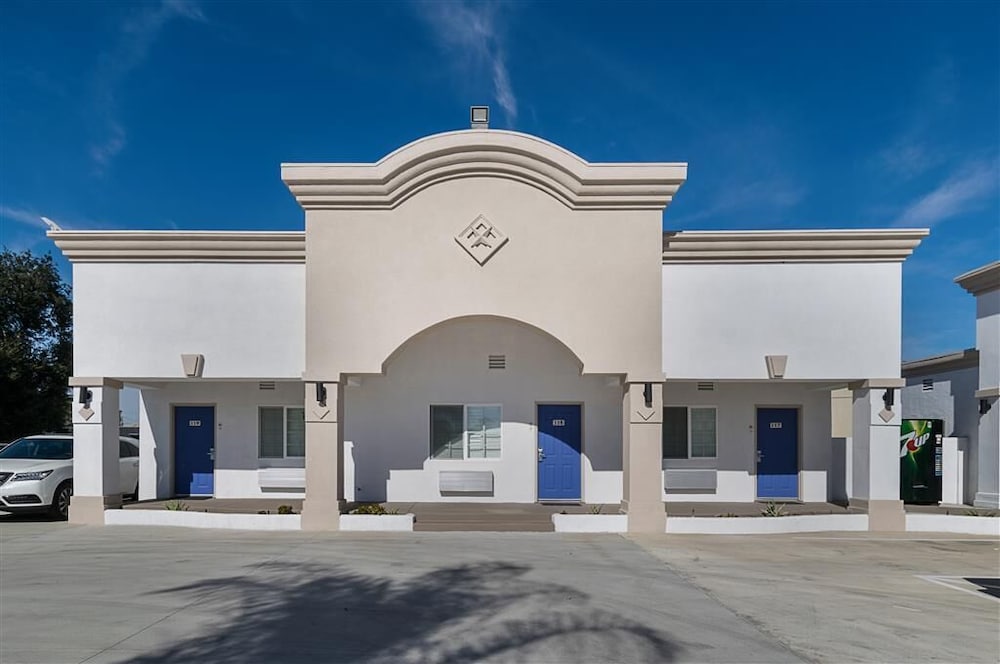 Motel6 Lomita, CA image