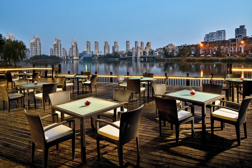 Crowne Plaza Tianjin Meijiangnan 31/49