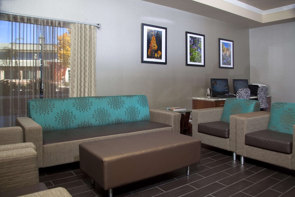 Hampton Inn Grand Junction Downtown/Historic Main Street 26/38