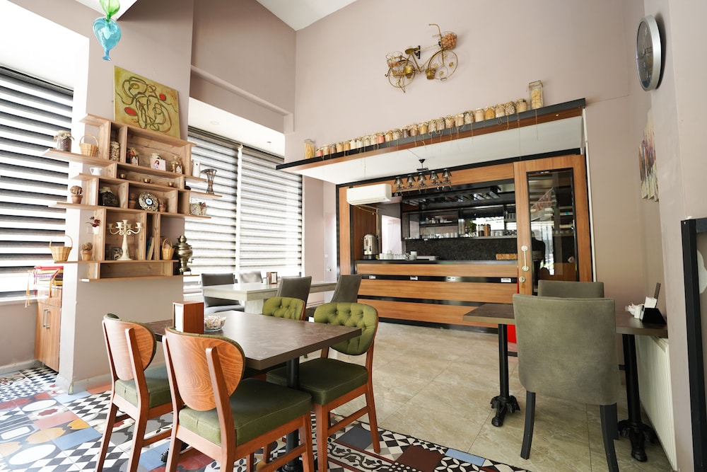Time Hotel Mecidiyekoy 18/24