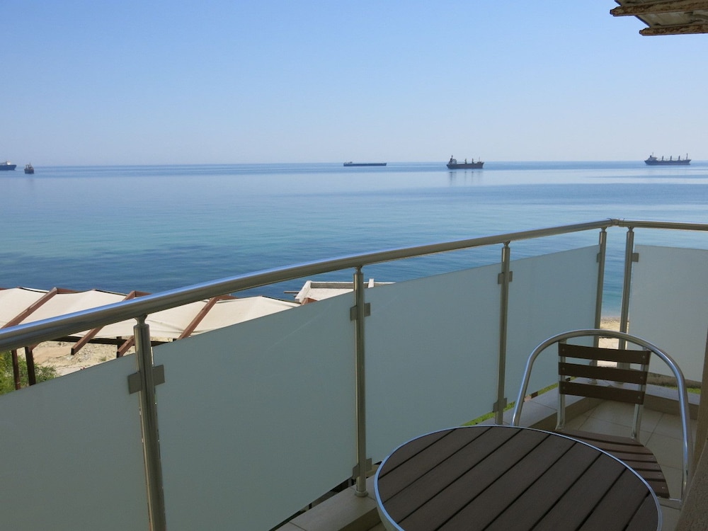 Albizia Hotel 22/34