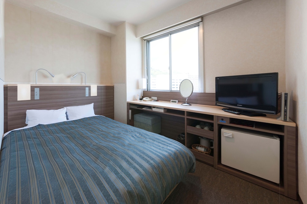 ROOM, DOUBLE BED