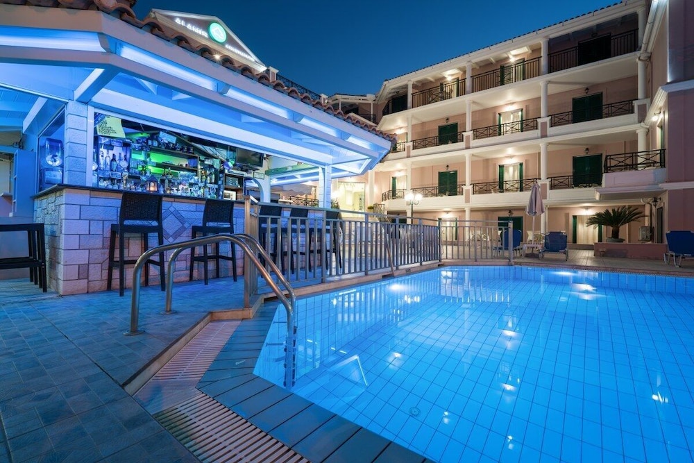 Alamis Apartments 27/50