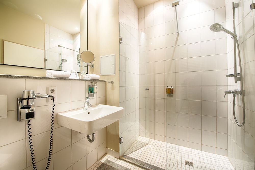 Mondrian Suites Berlin Checkpoint Charlie 27/80