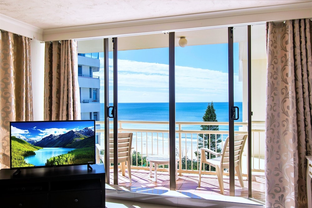 Seacrest Beachfront Holiday Apartments 33/69