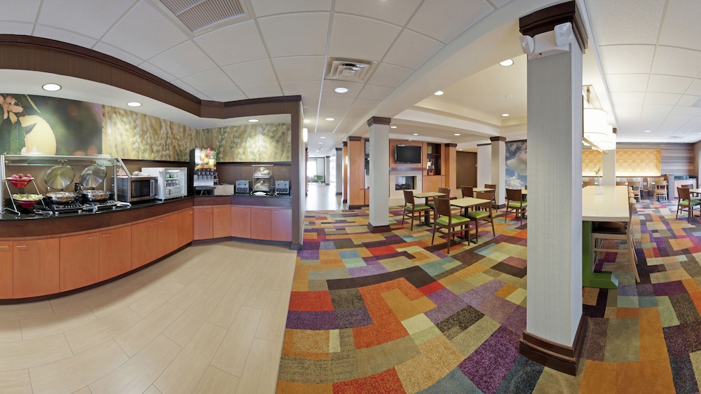 Fairfield Inn And Suites By Marriott Warner Robins 5/31