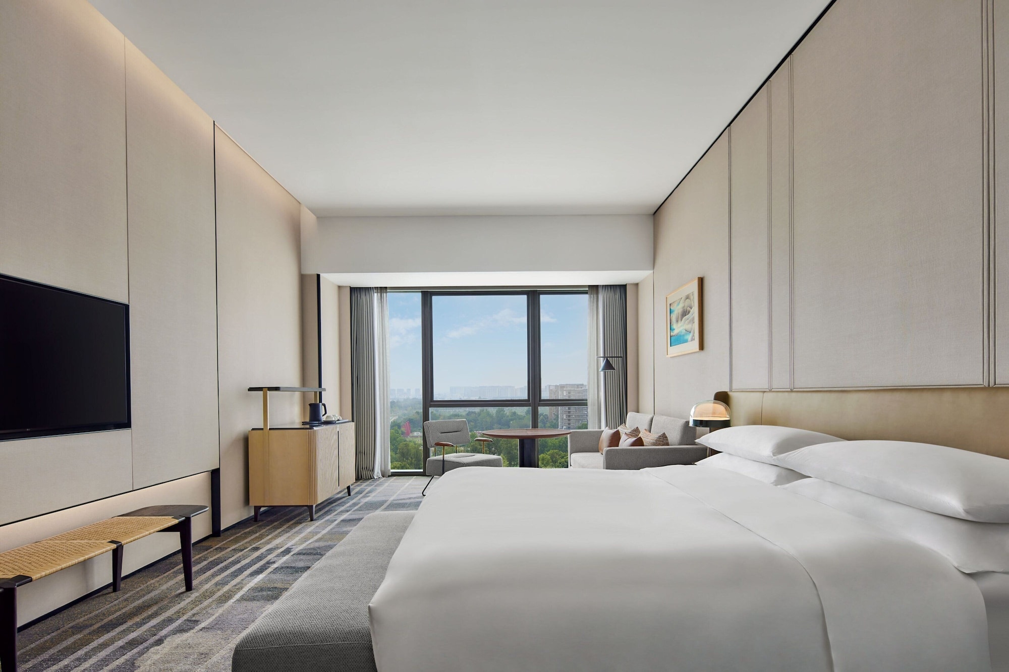 غرفة ديلوكس بسرير كينج بإطلالة على البحيرة، Sheraton Chengdu Pidu 2/10