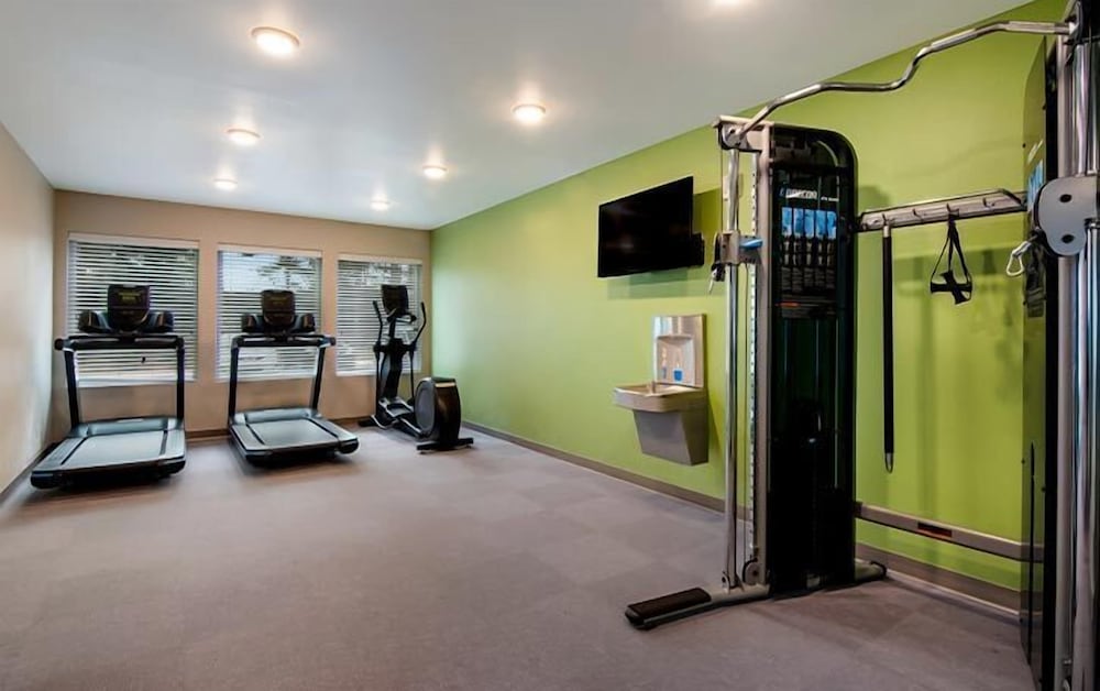 WoodSpring Suites Winston-Salem near Hanes Mall 35/61