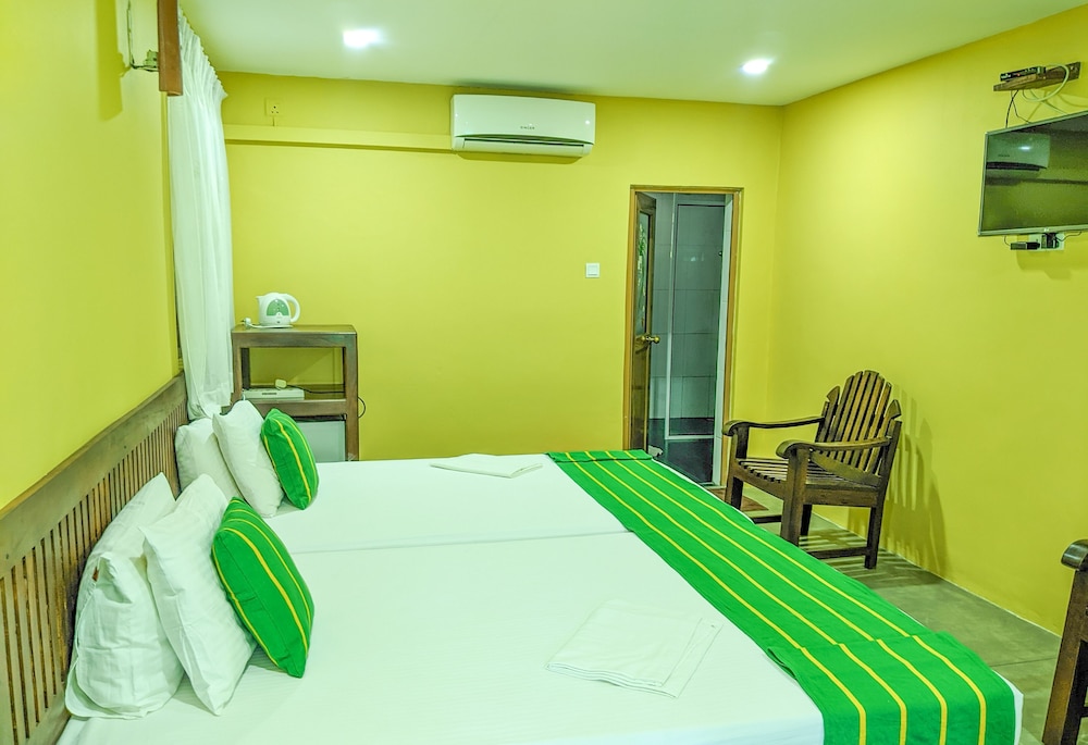 1 Bedroom, Deluxe, Twin Beds, Garden View, Yala Golden Park 7/10