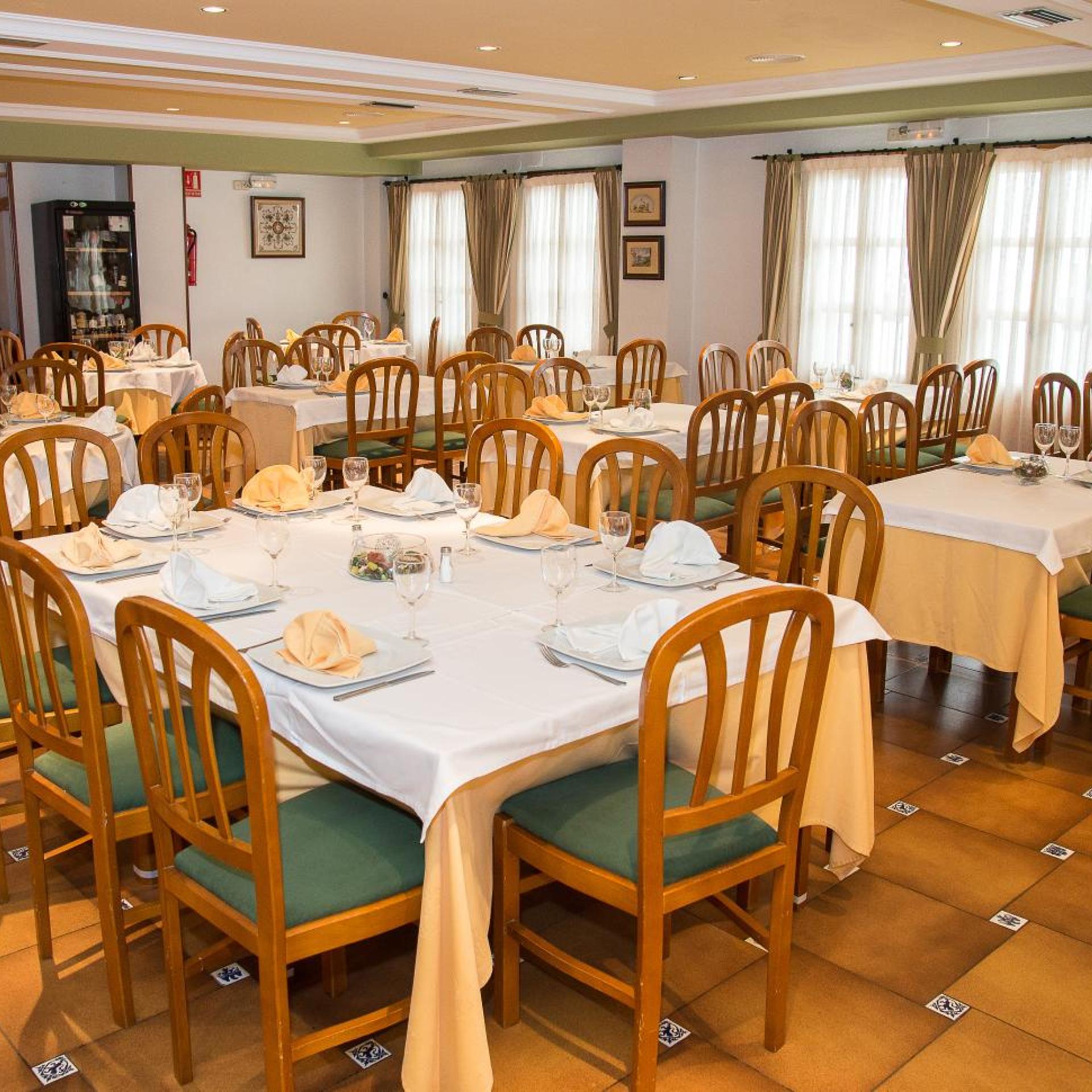 Hotel Rey Don Jaime 40/55