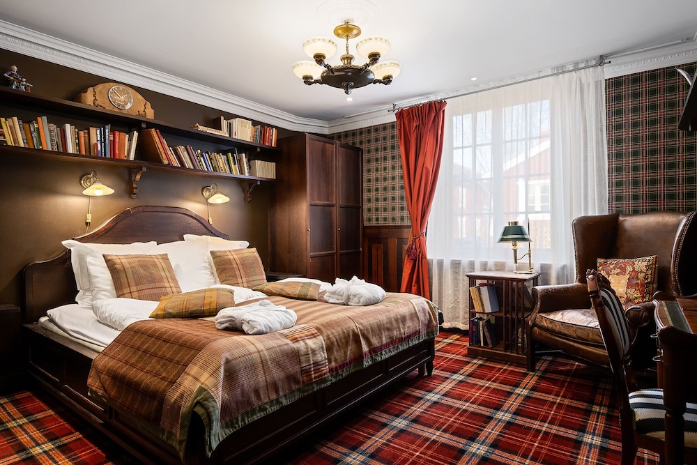Haringe Slott 7/50