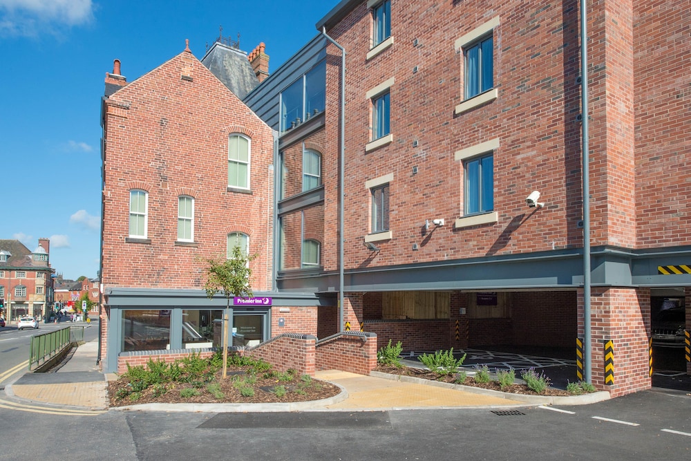 Premier Inn Lewes Town Centre 44/51