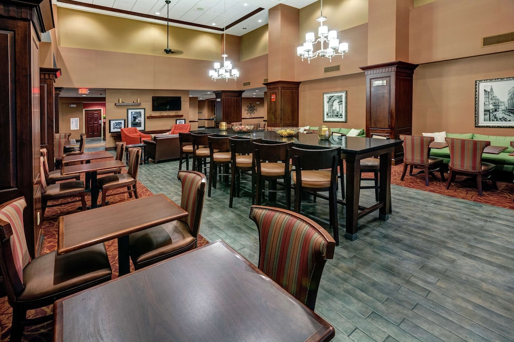 Hampton Inn & Suites Chadds Ford 42/60
