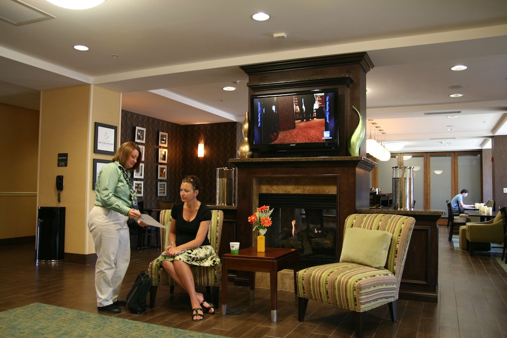 Hampton Inn Dandridge, TN 28/46