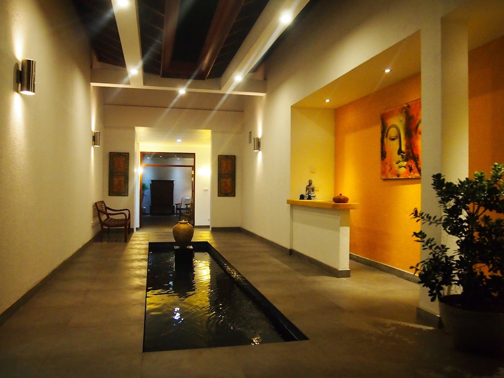 Imagine Villa Hotel 16/50