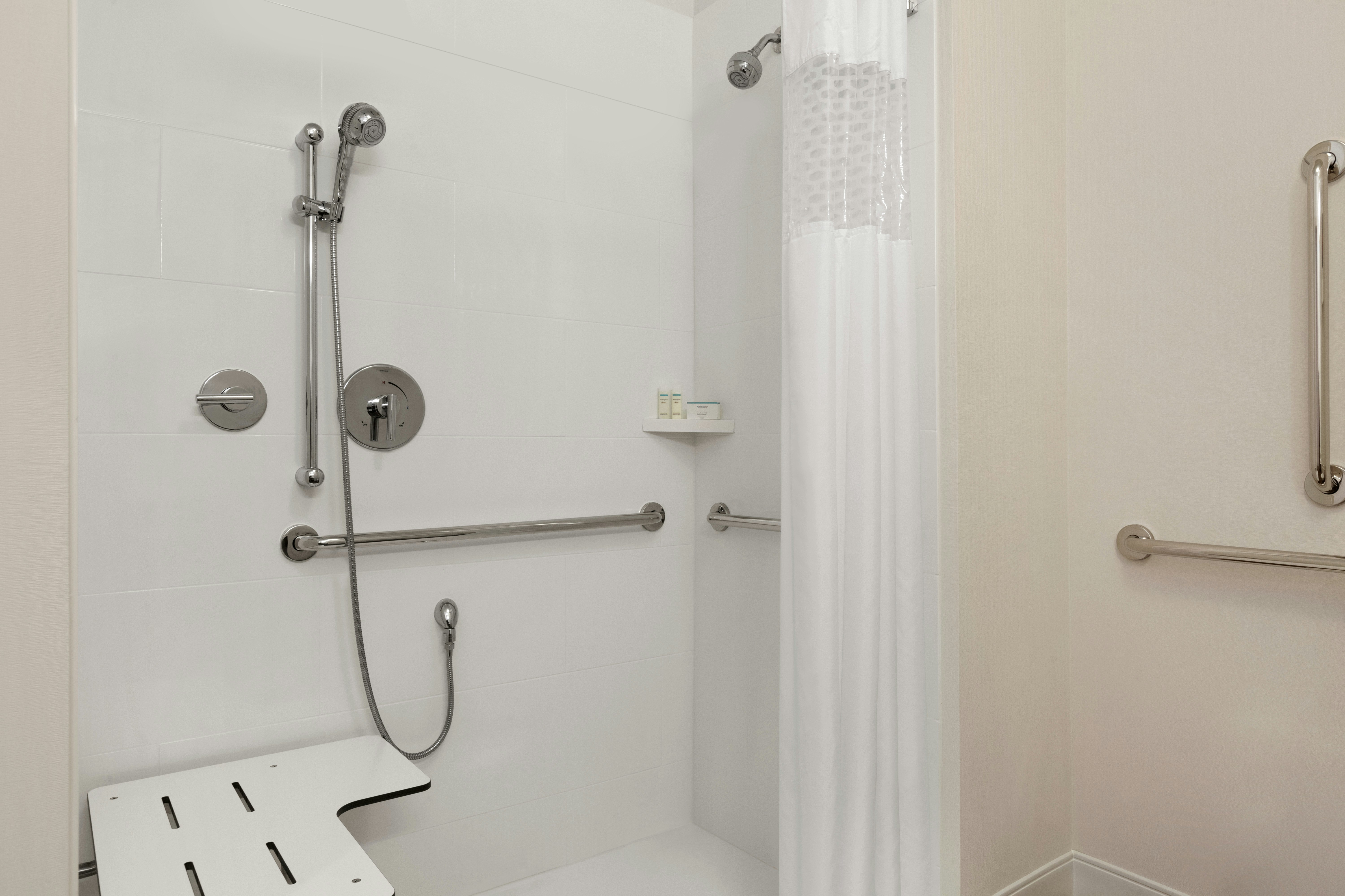 Hampton Inn Suites Seattle Renton 53/53