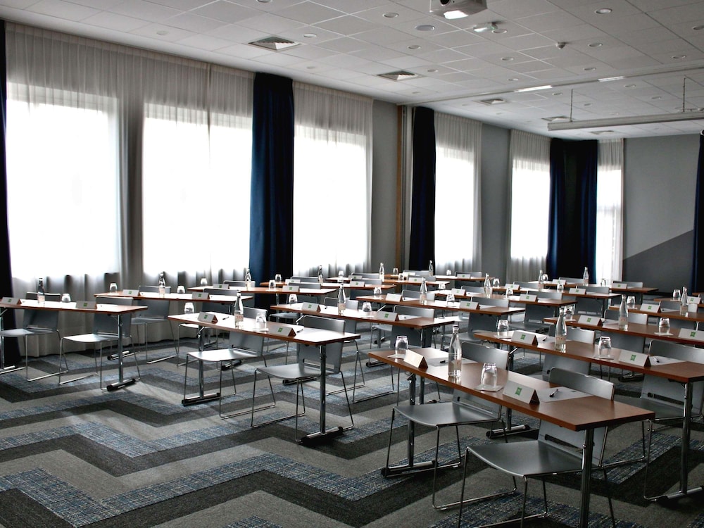Ibis Styles Avignon Sud 54/64